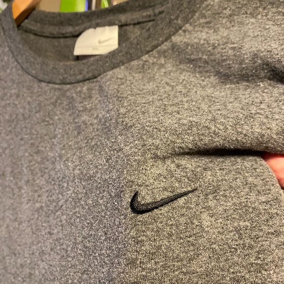 Vintage Nike embroidered checkmark gray tag - Picture 3 of 8